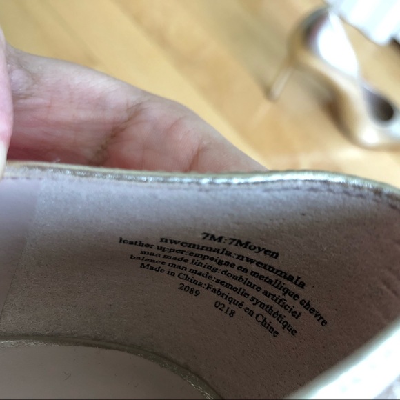 NWOT Nine West Leather Metallic Gold High Heels - Picture 9 of 10